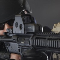 EOtech イーオーテック 556 ホロサイト ブラック　実物